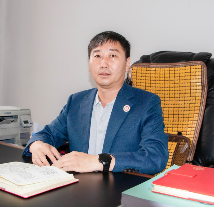 院长助理 周宇